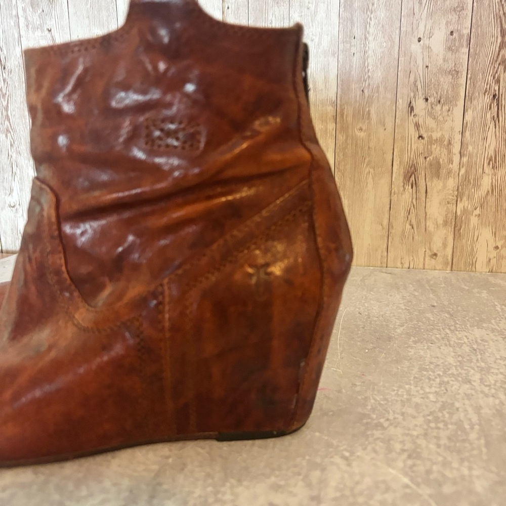 Frye 'Carson' Cognac Washed Italian Leather Wedge Booties - Picture 3 of 8